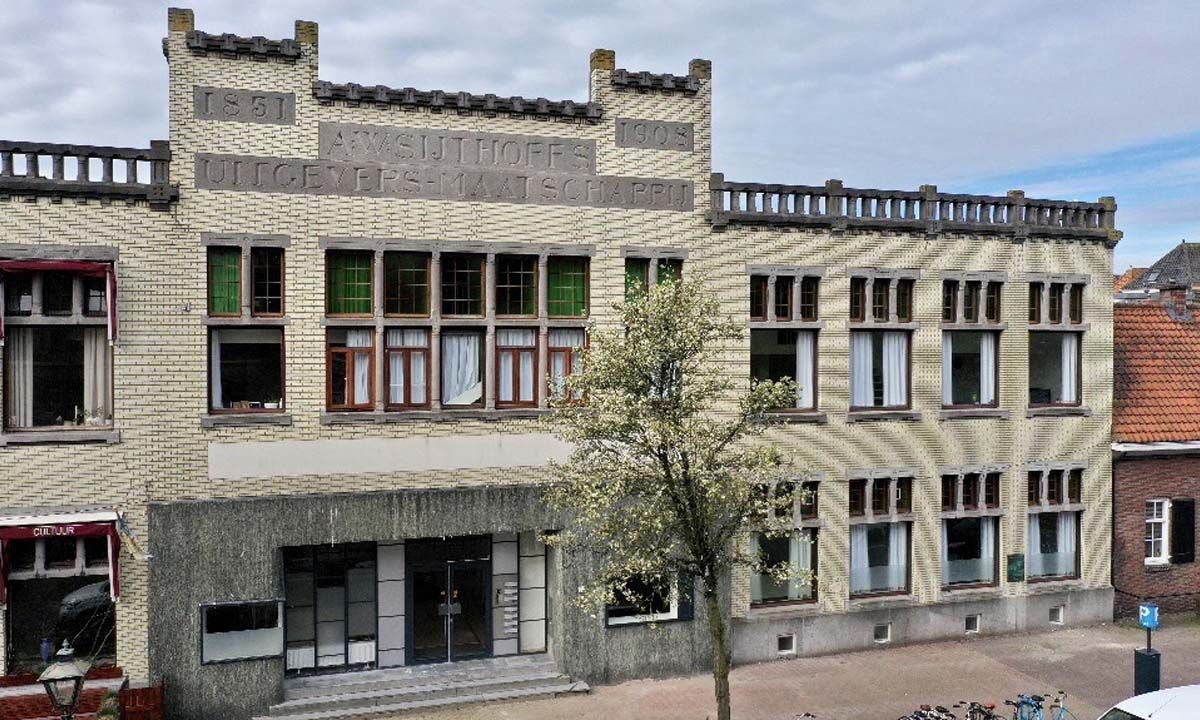 Regiobouw - Inbouwen 7 appartementen Doezastraat Leiden